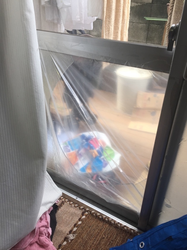 世田谷区ガラス交換前写真
